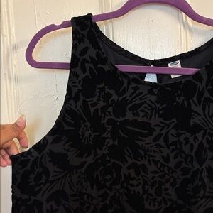 Old Navy Black Velvet Floral Swing Dress sz L